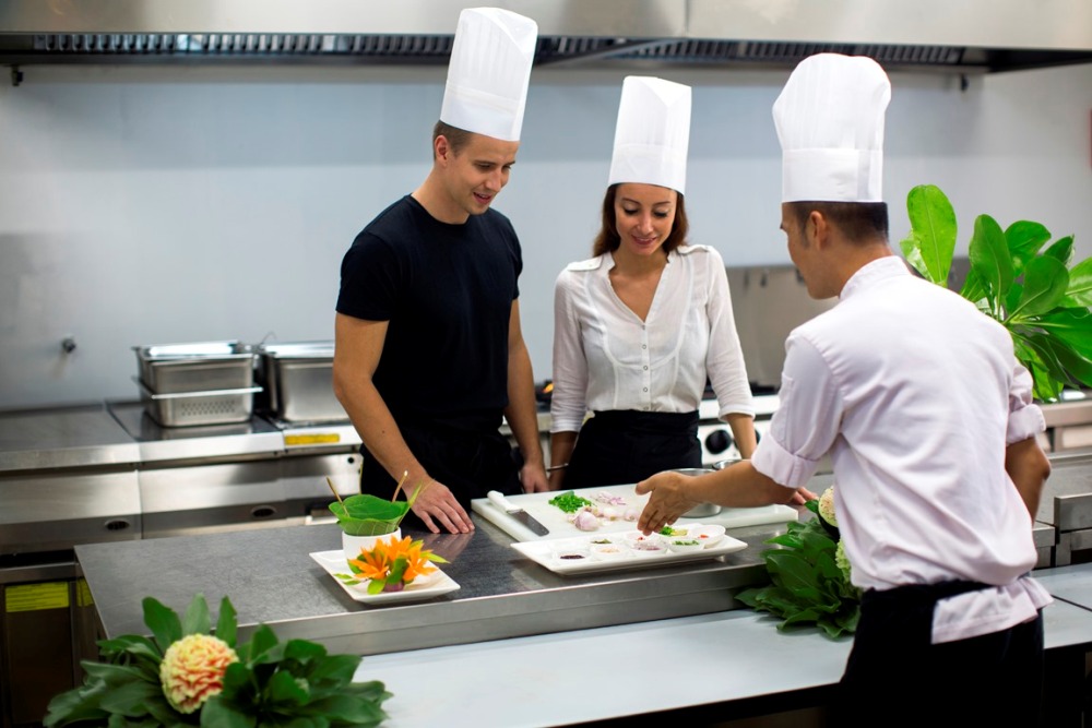 content/hotel/Loama Hotels and Resorts/Activities/Loama-Activities-CookingClass-02.jpg